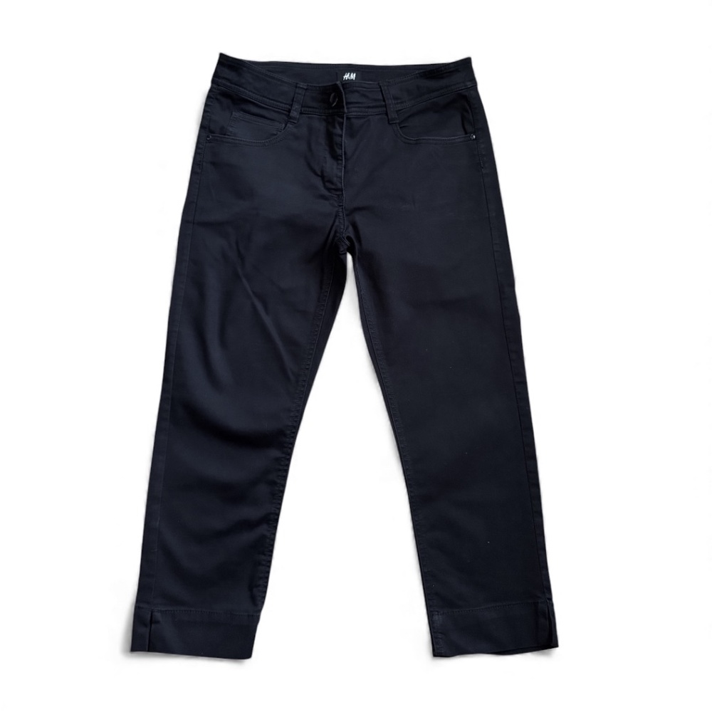 H&M Cropped Black Pants (Size 8)